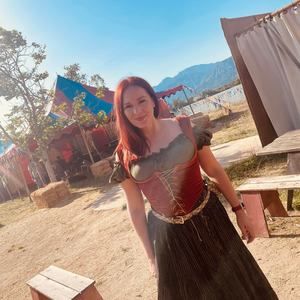 Meet your Posher, Christina